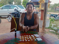 សូមជៀសឲ្យឆ្ងាយពីគ្រឿងញៀន សមត្ថកិច្ច ឃាត់ខ្លួន ជនសង្ស័យ១នាក់ ពាក់ព័ន្ធករណីគ្រឿងញៀន នៅស្រុកសាមគ្គីមានជ័យ