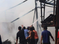 សូមប្រយ័ត្ន ផ្ទះជួលមួយល្វែង នៅក្នុងក្រុងបានលុង ត្រូវបានអគ្គីភ័យឆាបឆេះ