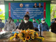 ឯកឧត្ដម ហាស់ សារ៉េត អញ្ជើញជាអធិបតីភាព ក្នុងពិធីប្រកាស ក្រុមការងារតាមភូមិទាំង១១ នៃឃុំពាមមន្ទារ ស្រុកកំពង់ត្របែក ខេត្តព្រៃវែង