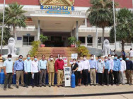 ប្រគល់ ទទួល សម្ភារ:បរិក្ខារពេទ្យ អំណោយរបស់ សម្ព័ន្ធមេត្រីភាព ខេត្តយូណាន ដល់មន្ទីរពេទ្យ ក្នុងខេត្តបន្ទាយមានជ័យ