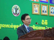 ប្រកាសតែងតាំង អភិបាលរង ខេត្តបន្ទាយមានជ័យ ៥រូប រដ្ឋលេខាធិការក្រសួងមហាផ្ទៃ បញ្ជាអោយ អាជ្ញាធរខេត្ត លុបបំបាត់ ល្បែងស៊ីសងតាម Internet និងទប់ស្កាត់ ពលករចំណាកស្រុកខុសច្បាប់