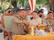 ស្នងការនគរបាល ខេត្តបាត់ដំបង ដឹកនាំមន្ត្រីក្រោមឱវាទ ប្រារព្ធពិធីបួងសួងក្រុងពលី សាងសង់អាគារស្នាក់នៅថ្មី