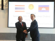 ប្រធានរដ្ឋសភាកម្ពុជា ស្នើប្រធានរដ្ឋសភាថៃ បន្តគាំទ្រ និងលើកទឹកចិត្តឱ្យ ប្រជាជន នៅតាមបណ្តោយព្រំដែន ប្រទេសទាំងពីរ ជួយគ្នាទៅវិញទៅមក