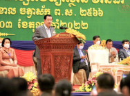 សម្តេចតេជោ ហ៊ុន សែន អញ្ជើញប្រគល់សញ្ញាបត្រ ដល់និស្សិត វិទ្យាស្ថានវ៉ាន់ដា ជិត៤ពាន់នាក់