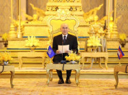 ឯកឧត្ដម ហ៊ុន ម៉ានី បង្ហាញក្ដីរំភើប តាមរយៈរូបភាពនៃ ការអញ្ជើញចូលគាល់ ព្រះមហាក្សត្រ ក៏ដូចជាការជួបជុំគ្នារបស់ មេដឹកនាំអាស៊ាន នៅទឹកដីកម្ពុជា