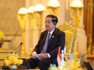 សម្តេចតេជោ ហ៊ុន សែន ផុសខ្លឹមសារអត្ថបទ លោក ហ៊ុន ម៉ាណែត ផូសក្នុងFacebook ឆ្លើយតបទៅ សម រង្សី កូនអាក្បត់ជាតិ៣ជំនាន់