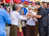 ឯកឧត្តមបណ្ឌិត ហ៊ុន ម៉ាណែត ៖ គុណបំណាច់ ៧ មករា នឹងបន្តស្ថិតដក់ជាប់ក្នុង ក្រអៅបេះដូងរបស់ ប្រជាជនខ្មែរគ្រប់រូប