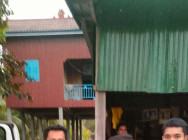 ថ្ងៃសែនចូលឆ្នាំចិន ក្មេងទំនើង០២ក្រុម ផឹកស្រាស្រវឹង បានណាត់កាប់គ្នា នៅចំនុចតំបន់ព្រៃខ្មោច ស្ថិតក្នុងភូមិស្វាយ  រងរបួសមនុស្ស ចំនួន០២នាក់