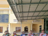 សមត្ថកិច្ច ឃាត់ជនជាតិវៀតណាម៥នាក់ ដើតលក់ឆ្នោត ក្នុងក្រុងស្វាយរៀង ឱ្យធ្វើកិច្ចសន្យាឈប់លក់