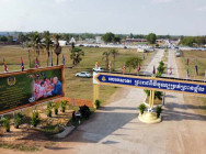 ព្រះរាជពិធីច្រត់ព្រះនង្គ័ល ប្រារព្ធឡើងនៅ បរិវេណពហុកីឡដ្ឋាន ខេត្តកំពង់ធំ ក្រោមព្រះរាជាធិបតីភាព ព្រះមហាក្សត្រខ្មែរ