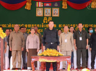 សម្តេចតេជោ ហ៊ុន សែន អញ្ជើញបន្ត ចុះសំណេះសំណាលជាមួយ កម្មករ និយោជិត ជាង១ម៉ឺននាក់បន្តទៀត នៅស្រុកគងពិសី ខេត្តកំពង់ស្ពឺ