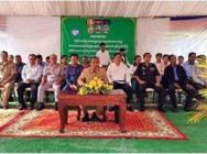 លោក ស្វាយ សំអ៊ាង អភិបាលខេត្តស្ទឹងត្រែង ណែនាំឲ្យ អាជ្ញាធរពាក់ព័ន្ធ ចាត់វិធានការ អ្នកដែលកាប់ទន្ទ្រានដី ដោយខុសច្បាប់