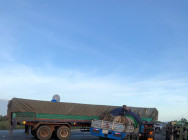 ត្រូវគោរពច្បាប់ចរាចរណ៏ មនុស្សម្នាក់ បានស្លាប់ នៅនិងកន្លែងកើតហេតុ ខណ:ដែល រថយន្ត២គ្រឿងបុកគ្នាពេញទំហ៊ឹង