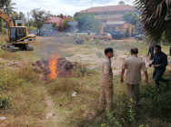 រថយន្តដឹកសាច់ប្រហិតខុសច្បាប់ ជាង២ តោន ត្រូវបាន កម្លាំងនគរបាលប្រឆាំងបទល្មើសសេដ្ឋកិច្ច ខេត្តកំពង់ឆ្នាំង ស្ទាក់ចាប់បាន