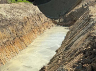 អភិបាលខេត្តកំពង់ឆ្នាំង សម្រេចបញ្ជូនគ្រឿងចក្រ ចំនួន២គ្រឿង ជីកប្រឡាយ សង្គ្រោះស្រូវប្រាំង ប្រជាកសិករ នៅស្រុកបរិបូរណ៍