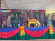 សម្ដេចពិជ័យសេនា ទៀ បាញ់ ឧត្តមក្រុមប្រឹក្សាផ្ទាល់ព្រះមហាក្សត្រ សម្ភោធដាក់ឱ្យប្រើប្រាស់ សាលាបឋមសិក្សា ពិជ័យសេនា ទៀ បាញ់ ថ្មស