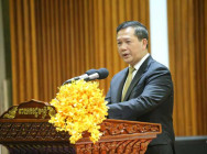 នៅពេលដែលមាន សង្គ្រាមកើតឡើង គ្មានឡើយសិទ្ធិមនុស្ស គ្មានឡើយលទ្ធិប្រជាធិបតេយ្យ