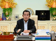 សម្តេចតេជោ ហ៊ុន សែន អញ្ជើញថ្លែងសារពិសេស ស្តីពី ”ព្រែកជីកហ្វូណនតេជោ”បានថ្លែងថា គួរបញ្ឈប់ទៅនូវ នយោបាយប្រឆាំងចិន ព្រោះ កម្ពុជា មានទំនាក់ទំនងល្អ ជាមួយវៀតណាម វៀតណាមមានទំនាក់ទំនងល្អ ជាមួយចិន ដូច្នេះគ្មានហេតុផលអ្វី ដែលត្រូវធ្វើសង្គ្រាមប្រឆាំងគ្នាឡើយ