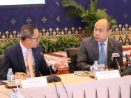 នយោបាយការបរទេសកម្ពុជា ក្នុងអាណត្តិទី៧ ក្រោមការដឹកនាំរបស់ សម្ដេចធិបតី ហ៊ុន ម៉ាណែត ជានាយករដ្ឋមន្ត្រី មិនខុសពីអាណត្តិមុន  គឺជំរុញបន្ថែមទៀត រាល់សកម្មភាព នូវរាល់ការងារអាទិភាព រក្សាមិត្តចាស់ ពង្រឹងទំនាក់ទំនង បន្ថែមទៀត ជាមួយមិត្តថ្មី