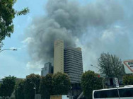 អគ្គីភ័យឆាបឆេះ លេបត្របាក់ អគារការិយាល័យ និងផ្សារទំនើប យ៉ាងសន្ធោសន្ធៅ នៅសិង្ហបុរី