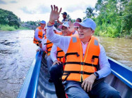 ឯកឧត្តម ស៊ុន ចាន់ថុល ដឹកនាំសមាជិក សមាជិកា នៃគណៈកម្មាធិការពិសេស ចុះពិនិត្យទីតាំងតម្រាយផ្លូវទឹក គម្រោង “ព្រែកជីកហ្វូណនតេជោ”