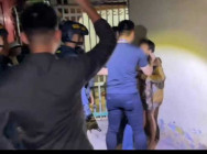 ត្រូវជៀសឆ្ងាយពីគ្រឿងញៀន កម្លាំងអាវុធហត្ថខេត្តសៀមរាប ចុះអន្តរាគមន៍ឃាត់ខ្លួន បុរសបែកថ្នាំម្នាក់ កាន់កាំបិតគម្រាមកំហែងដល់ អ្នកជិតខាង