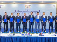 ចុះអនុស្សារណៈយោគយល់គ្នា(MoU) រវាងឧកញ៉ាធំៗនៅកម្ពុជា រួមគ្នាបង្កើតមន្ទីរពេទ្យទំនើបធំមួយ ដោយចំណាយទុន ជាង៣០០លានដុល្លារ