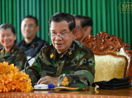 សម្ដេចតេជោ ហ៊ុន សែន ជំរុញការដាំដុះ និងពង្រឹងសន្តិសុខ នៅឧត្តរមានជ័យ ក្នុងកាលៈទេសៈតានតឹងព្រំដែន