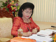 ប្រជាពលរដ្ឋងាយរងគ្រោះបំផុត ចំនួន៨៨៣គ្រួសារ ក្នុងខេត្តកំពង់ឆ្នាំង ទទួលអំណោយ មនុស្សធម៌កាកបាទក្រហមកម្ពុជា