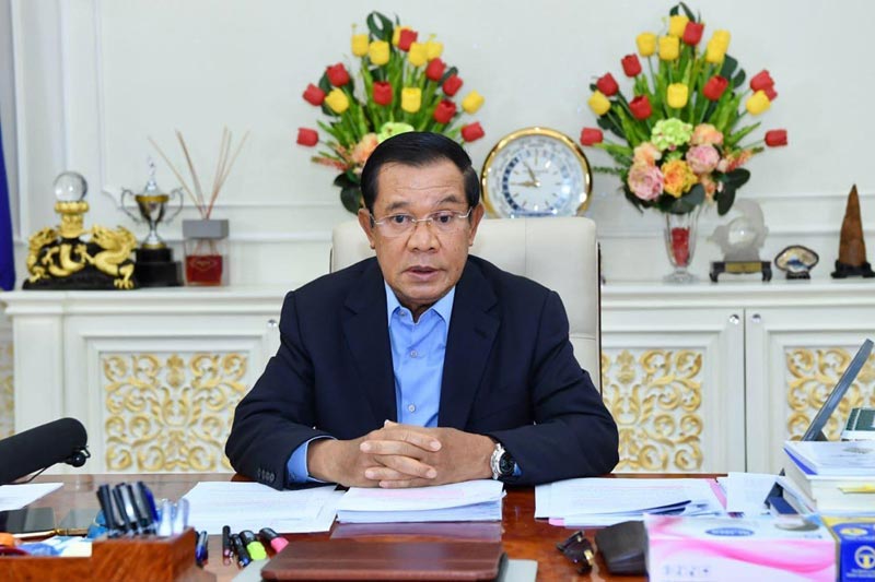 សម្ដេច​តេ​ជោ ​ហ៊ុ​ន ​សែន ​បាន​ផ្ញើសា​រជូ​ន​ដល់​ ​វេទិ​កា​និព​ន្ធនា​យ​ក ​សារ​ព័​ត៌​មាន​ក​ម្ពុជា​ ​ អំ​ពា​វនា​វឱ្យ ស្ថា​ប័​នព័​ត៌​មា​នទាំ​ង​អ​ស់ ​ប្រ​កា​ន់ខ្ជា​ប់ វិ​ជ្ជាជី​វៈ​ និង​ចូ​លរួ​ម ប្រ​យុ​ទ្ធ​ប្រ​ឆាំង​ នឹ​ងជំ​ងឺ​កូវី​ដ​១​៩