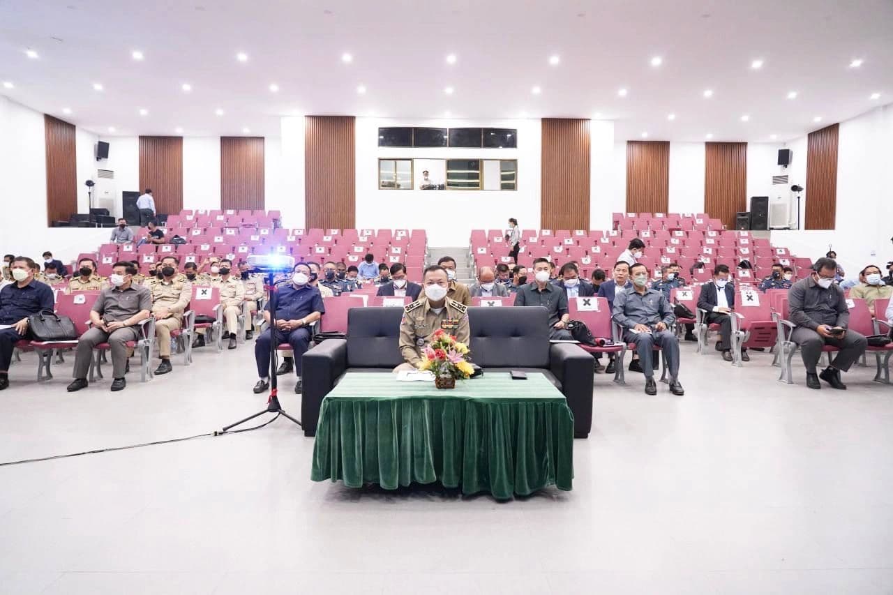 នាយឧ​ត្ត​ម​សេ​នី​យ៍​ ​ ​មា​ស​ ​ ​វិ​រិ​​ទ្ធ ​៖ យើង​ត្រូ​វ​រួ​ម​គ្នា ​ប​ង្កា​រ​ទ​ប់​ស្កា​ត់ កា​​រ​ប្រើ ​ប្រា​​ស់ ​​បា​​រី​អេ​ឡិច​ត្រូ​និ​ក​ ​​និង​ ​​អេ​ច​ឈ៍ ​ធី​​ ​ភី​ ដែ​ល​ជា​ច្រ​ក​ចូ​លនៃ កា​រ​ប្រើប្រា​ស់​គ្រឿ​ង​ញៀ​ន​ ​