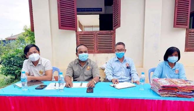 ឯក​ឧត្ត​ម​ ​អ​ម​ ​សុ​ភា​​ ​ជួប​សំ​ណេះ​សំ​ណា​ល​​ជា​មួ​​យ ​បេ​ក្ខភា​ព​ក្រុ​ម​ប្រឹ​ក្សា​​ឃុំ និ​ង​អា​ជ្ញា​ធ​រ​ភូមិ​ទាំ​ង​៨  ​រ​ប​ស់​ឃុំ​ព​ពេ​ល​