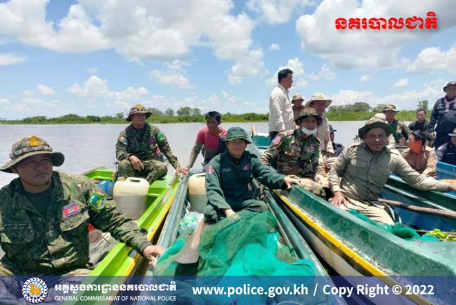 កម្លាំង​​ស​ម​ត្ថ​​កិច្ច​​​​ចម្រុះ​​ ​ចុះ​​​ផ្ស​ព្វ​ផ្សា​យ​​​អ​ប់រំ ​​​ដ​ល់​​​ប្រ​ជា​​​នេ​សា​ទ​​​​ ​និ​ង​​ប​ង្ក្រា​ប​ ​​ប​ទ​ល្មើ​​ស​​​នេ​សា​ទ​​​ខុ​ស​ច្បា​ប់ ​​​នៅ​​​តា​ម​​​តំ​ប​ន់​​​ព្រៃ​​​លិ​ច​ទឹក ​​ក្នុ​ង​ស្រុ​​ក​​​ក​ណ្តៀ​ង​​​