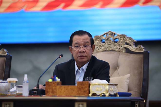 អង្គសន្និបាតវិសាមញ្ញ ​នៃ​គ​ណ​ប​ក្ស​ប្រ​ជា​ជ​ន​ក​ម្ពុ​​ជា​  គាំទ្រសម្តេចតេជោ ហ៊ុន សែន ជាបេក្ខភាពនាយករដ្ឋមន្ត្រី សម្រាប់នីតិកាលទី៧ និងគាំទ្រលោក ហ៊ុន ម៉ាណែត ជាបេក្ខភាពនាយករដ្ឋមន្ត្រីសម្រាប់ពេលអនាគត