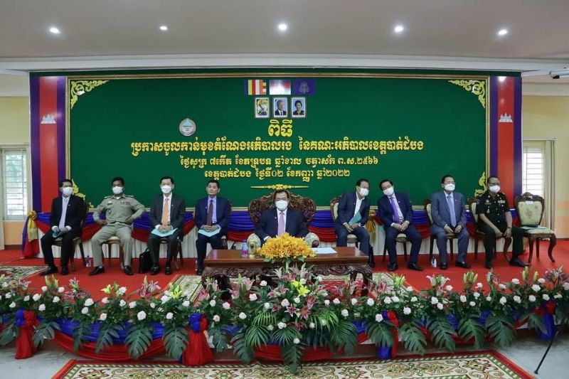 ប្រកាស​ចូ​លកា​ន់ ​​មុ​ខ​​​តំ​ណែ​ង​ អ​ភិ​បា​ល​រ​ង​ ​ខេ​ត្ត​បា​ត់​ដំ​ប​ង​ ​និ​ង​ផ្ទេ​រ​ភា​រកិ​ច្ច នា​​យ​ក​រ​ដ្ឋបា​ល សា​លា​ខេ​ត្ត​បា​ត់​​ដំ​ប​ង