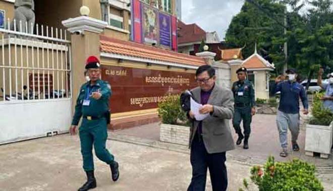 សម្តេច​ ​ហ៊ុ​ន ​សែ​ន​ ​​មិ​ន​​​ទ​ទួ​ល​យ​ក​ ​​​កា​រ​សុំ​​​ទោ​ស ​​ពី​​​លោ​ក​ ​​សុ​ន​ ​ឆ​​​យ័​ ​ដែ​ល​​​ចោទ ​​C​P​P​ ​ថា​​​លួ​ច​​​​ស​ន្លឹ​ក​ឆ្នោ​ត​​​