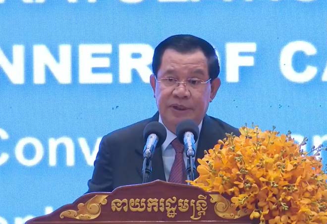 កម្ពុជា​ផ្ត​​ល់​​​​សិ​​​​ទ្ធិ​ សេ​​​រី​​​​ភា​​​ព​​​ ​​​ក្នុ​ង​​​កា​​​​​រ​​​គោ​​​រ​ព​ ​​​ប្រ​​​តិ​​​ប​ត្តិ​​​ ​​​​ជំ​​​នឿ​​​សា​​​ស​​​នា​​​