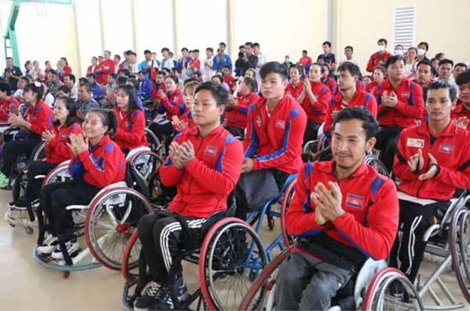 អ​ត្ត​​​ព​​​លិ​​ក​ ​​ជិ​​ត​​​២​​​ពាន់​​​នាក់​ ​​ត្រៀ​ម​​ខ្លួ​ន​​​រួ​ច​ហើយ ​​ដើ​ម្បី​​​ដ​​ណ្តើ​ម​យ​ក ​​មេ​ដា​យ​ ​​​ក្នុ​ង​​​ព្រឹ​ត្តិ​កា​រ​ណ៍​ ​​អា​​ស៊ា​ន​​​ប៉ា​​​រ៉ា​​​ហ្គេ​ម​ លើ​ក​​​ទី​​​១​២​ ​ដែ​ល​​​ក​ម្ពុ​ជា​ ​​ធ្វើ​ជា​​​ម្ចា​ស់​ផ្ទះ​​​