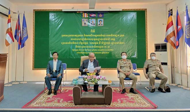 ឯកឧ​​ត្តម​​ ​ងី​ ​ច័​ន្ទ្រ​​ផ​ល​ ​អ​​ញ្ជើញ​​ជា​អ​ធិ​ប​តី​​ភា​ព​ដ៏​ខ្ព​ង់​ខ្ព​ស់​​ ក្នុ​​ង​កិច្ច​ប្រ​ជុំ​​ពិ​និ​ត្យ​ល​ទ្ធ​ផ​​ល​ កា​​​រ​​​ងា​រ​​ស​ម្រេ​ចបា​ន​ ​រ​ប​ស់​លេ​ខាធិ​កា​រ​ដ្ឋា​ន​ ក្រុ​​ម​កា​រ​ងា​រ​រា​ជ​រ​ដ្ឋា​ភិ​បា​​ល ​ចុះ​​មូ​ល​ដ្ឋា​ន​រា​ជ​ធា​នី​-​​ខេ​ត្ត​ និ​ង​ប្រ​កា​ស​ស​​មា​ស​ភា​ព​ថ្មី ប្រ​​ធា​ន​ ​អ​នុ​ប្រ​​ធា​ន​អ​ង្គ​ភា​​ព​ ​និ​ង​ស​មា​ជិ​ក​ ​ ​(​ក​.​រ​.​ម​​)​