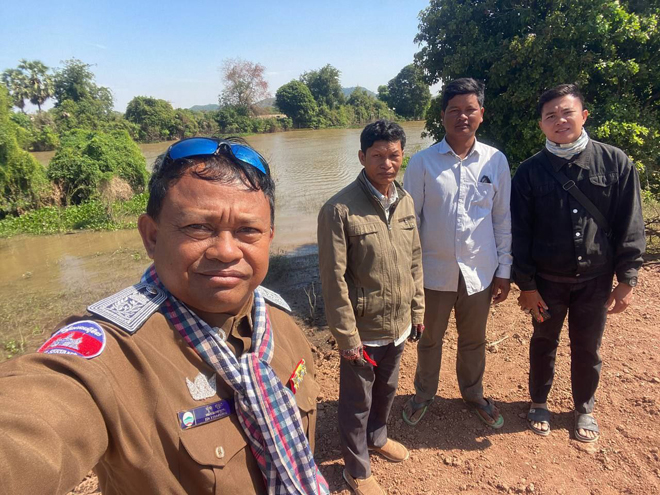 អាជ្ញាធរ ចុះ​ហា​​មឃាត់​ ​​ក​រ​ណី​ចា​ក់​ដីចំ​កា​រ​ ​ធ្វើ​លំ​នៅ​ឋា​ន ប៉ះ​​ពា​ល់​ដី​ចំណី​ព្រែ​ក​ ​នៅ​ក្នុ​ង​ឃុំ​​ជល​សា​រ​​
