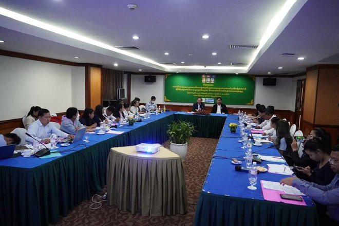 កុមារក្រិ​ស​ក្រិ​ន​ ​និ​ង​កុ​មា​រ​​ស្គ​មស្គាំ​ង​ ​នៅ​តែ​ជា​ប​ញ្ហា​អា​ទិ​ភា​ព​ ​ដែ​ល​​ទាម​ទា​​រ​ឱ្យ ​ក្រ​សួ​ង​-​ស្ថា​ប័​ន​ពា​ក់​ព័ន្ធ​ រួ​ម​គ្នា​ដោះ​ស្រា​យ​