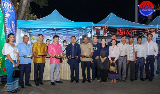 ​តាំងពិ​ព័​ណ៍​ ​ផ​លិ​ត​ផ​ល​ក្នុ​ង​ស្រុក ភូ​មិ​មួ​​យ​ផ​លិ​ត​ផ​ល​មួ​យ​ ​នៅ​ក្រុ​ង​ស្ទឹង​សែ​ន​ ​ខេ​ត្ត​កំ​ព​ង់​ធំ​
