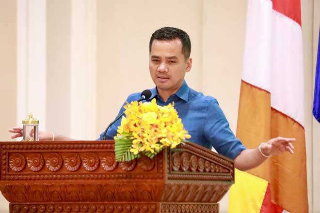 ឯកឧត្ត​​ម​អ​ភិ​ស​ន្តិ​ប​ណ្ឌិ​ត​ ​​ស​ ​សុ​ខា​ ៖​ ​កា​​រ​ព​ង្រឹ​ង​ច្បា​ប់​ ​ជា​គ្រឹះ​ធ្វើ​ឱ្យ​ស្ថា​ប័​ន​រឹ​​ង​មាំ​ ​និ​ង​មា​ន​និ​រ​ន្ត​រ​ភា​ព​